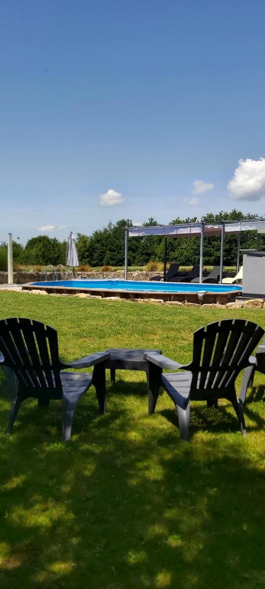 Beautiful 2 Bed Cottage With Swimming Pool Pagéas 객실 사진