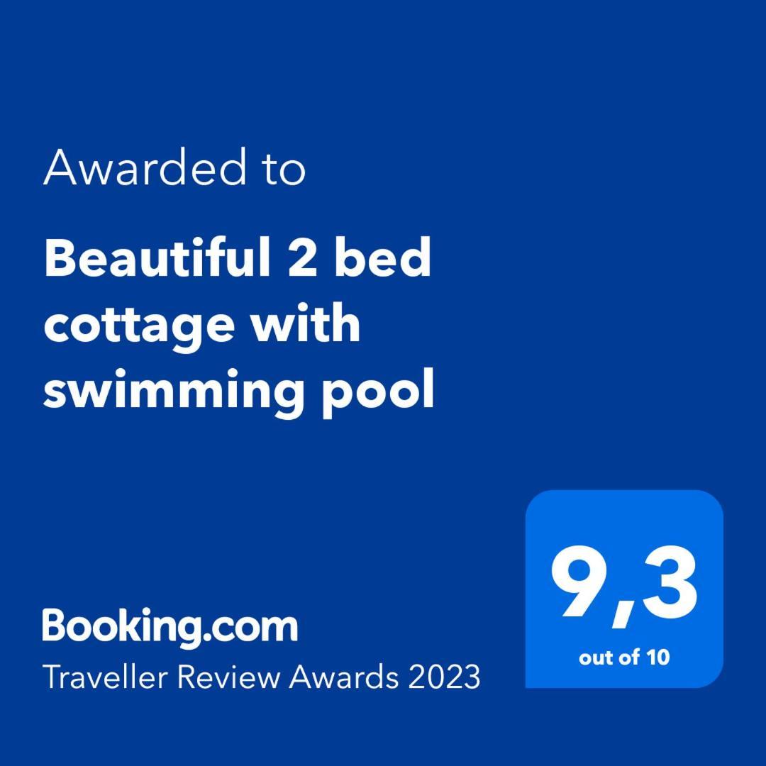 Beautiful 2 Bed Cottage With Swimming Pool Pagéas 객실 사진