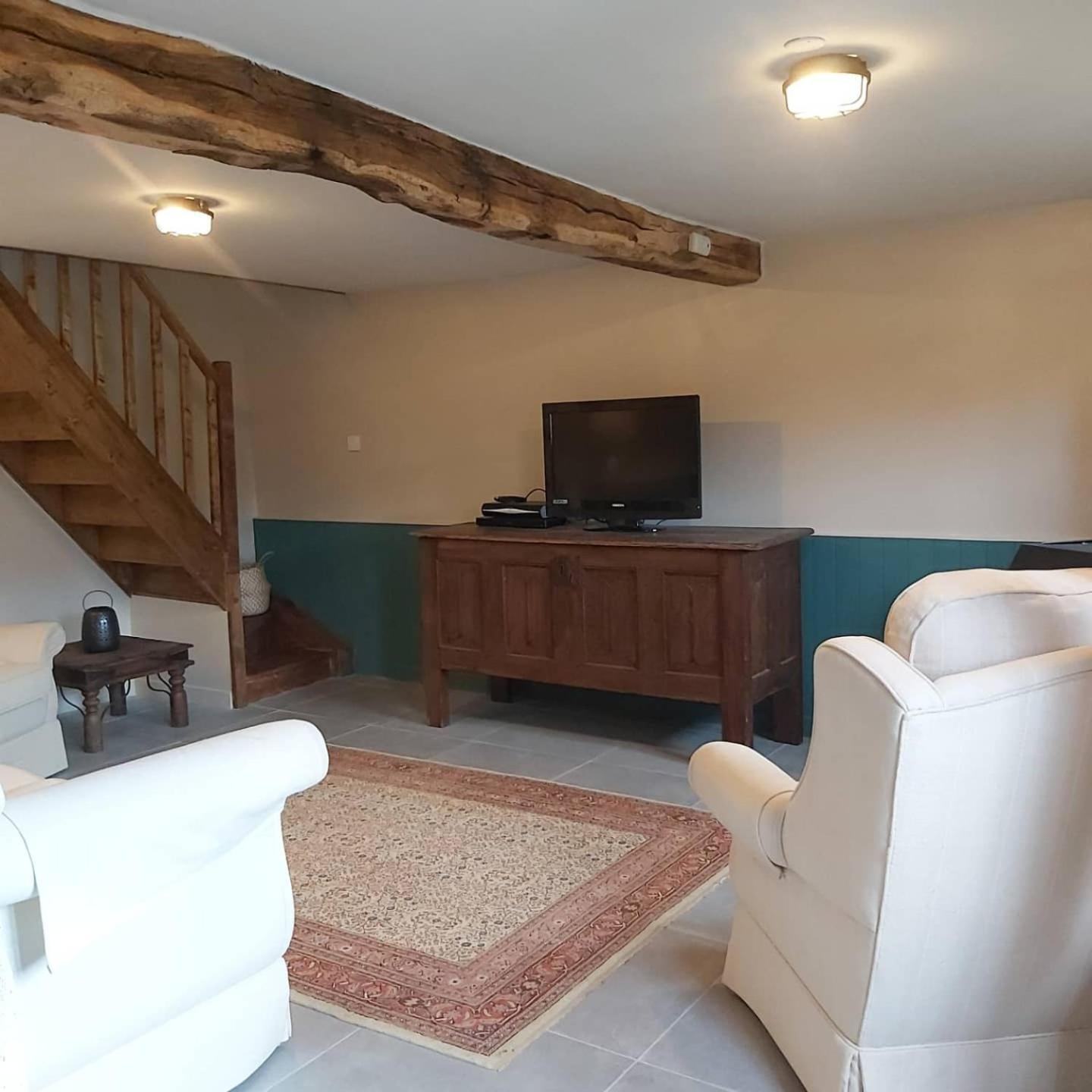 Beautiful 2 Bed Cottage With Swimming Pool Pagéas 객실 사진